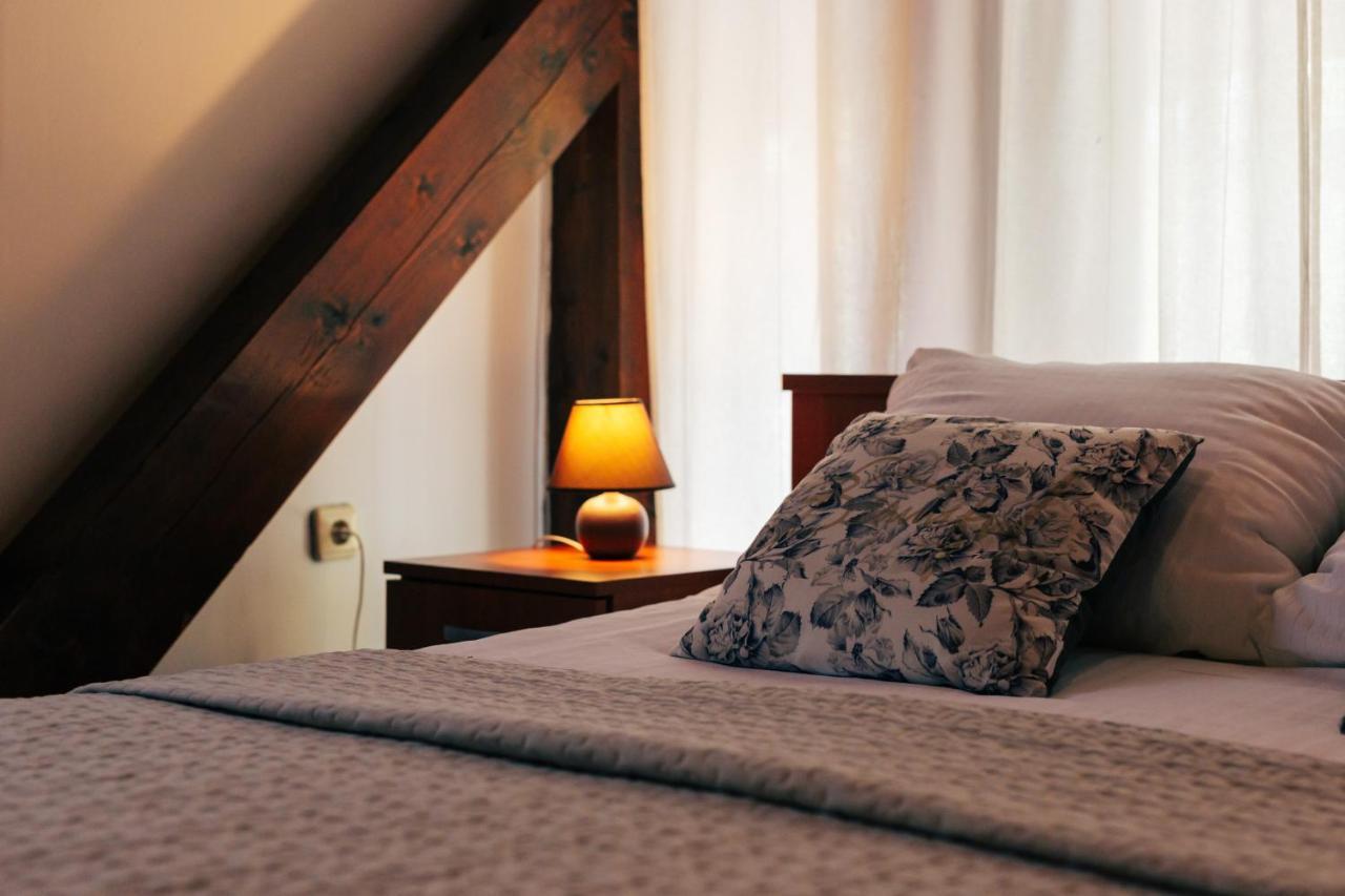 Pod Rastockim Krovom Gasthof 3*